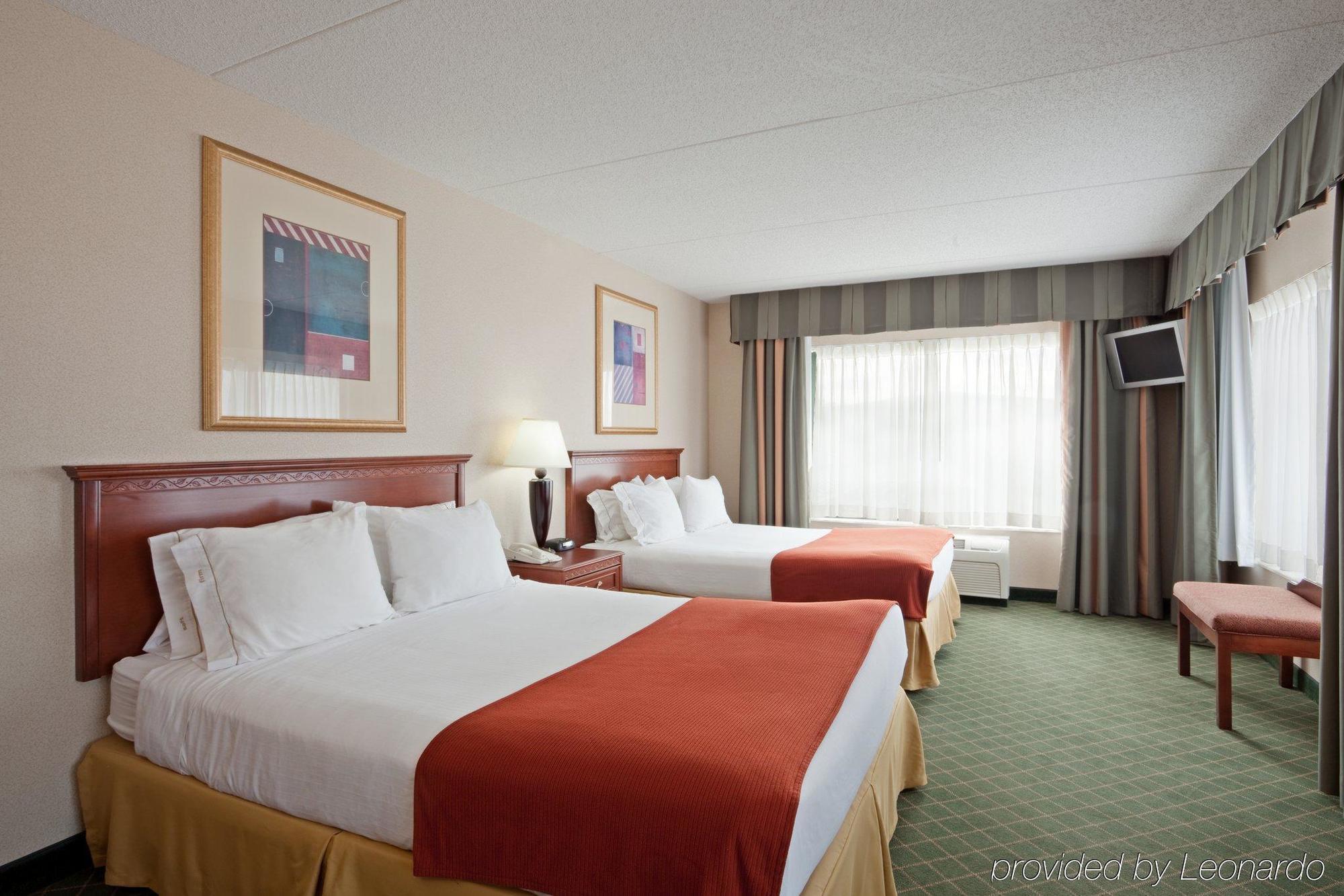 Holiday Inn Express Hotel & Suites Auburn By Ihg Room photo