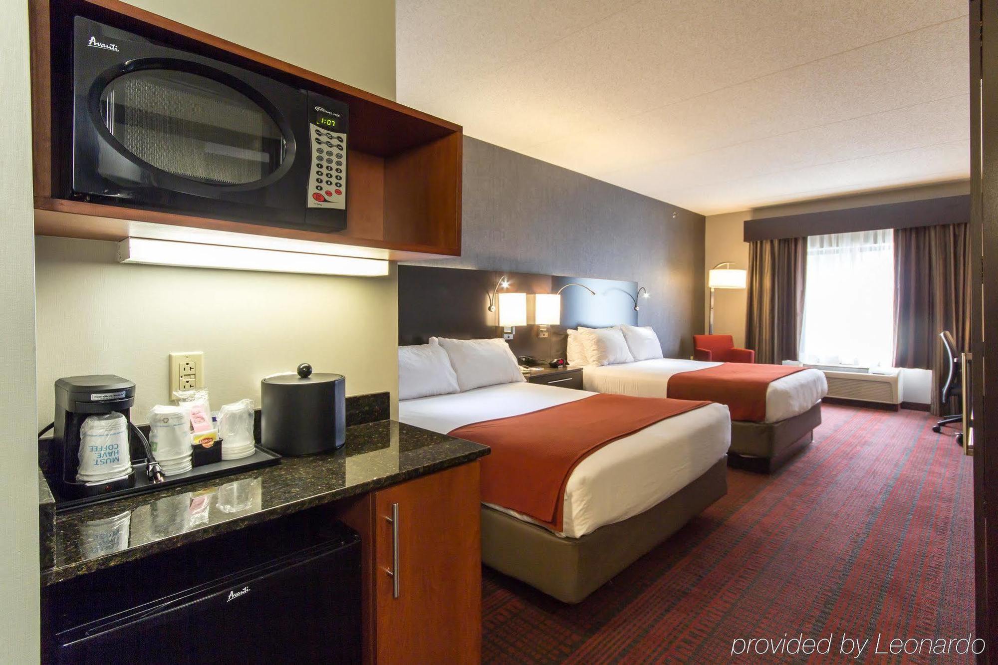 Holiday Inn Express Hotel & Suites Auburn By Ihg Exterior photo
